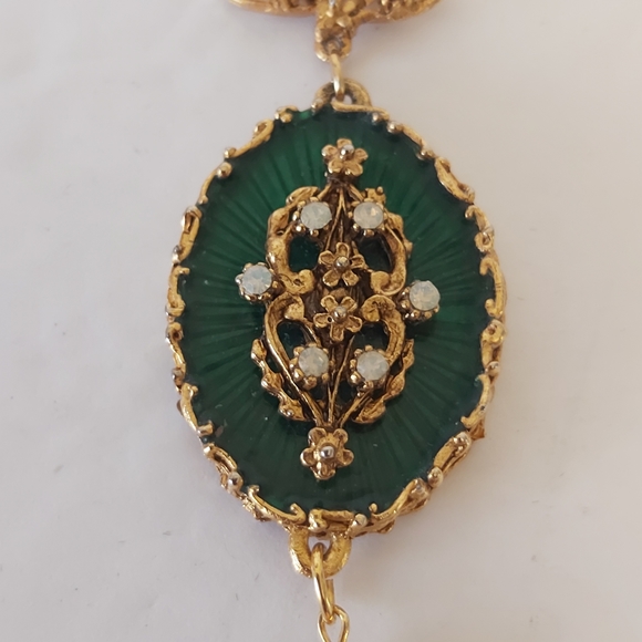 L.M.J vintage gold tone necklace emerald green - Picture 7 of 14